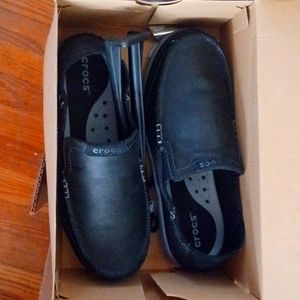 Crocs leather loafer like new